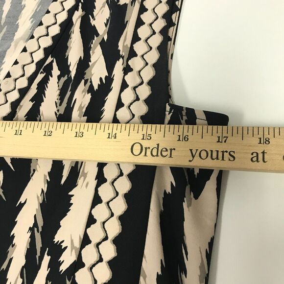 BCBGMaxazria Bridgit Mini Dress Womens Small Black Ivory Animal Print V Neck - Picture 11 of 13